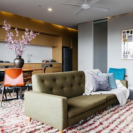 Nishi Apartments Eco Living By Ovolo Канберра Экстерьер фото